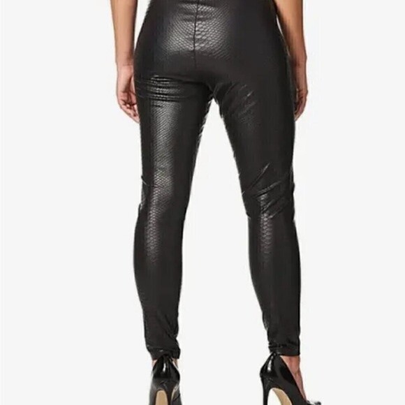 Hue Croco Leatherette High Rise Leggings size Large, black - Picture 6 of 8